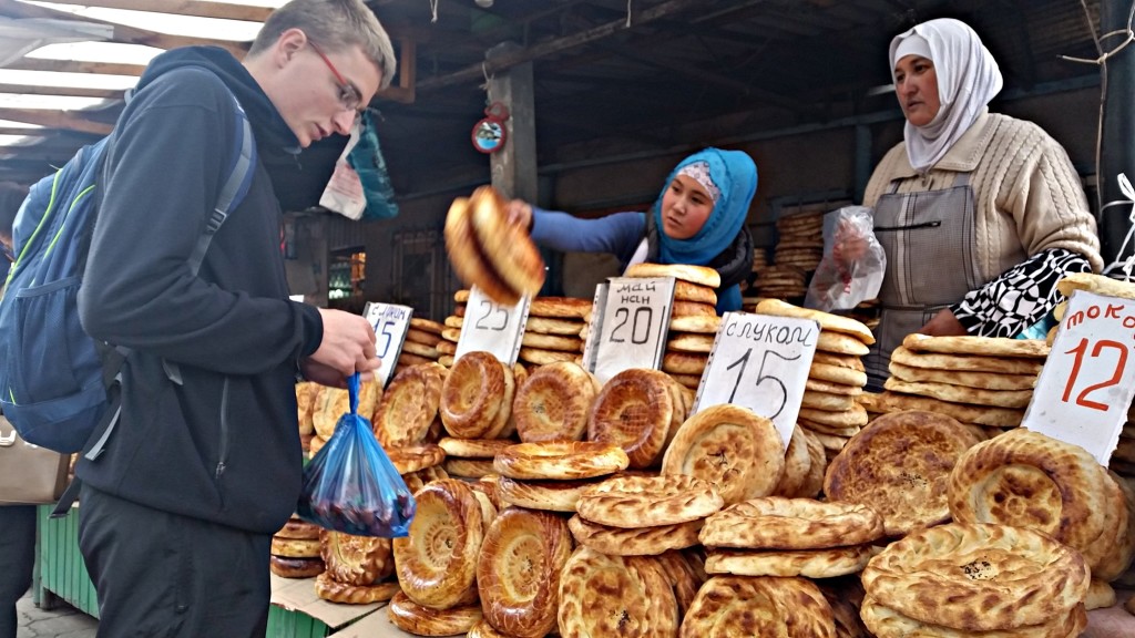 Lokalne pieczywo na Osz bazar