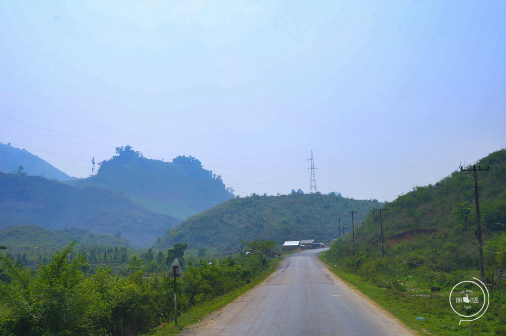 Autostop w Laosie – Na Nowej Drodze Życia