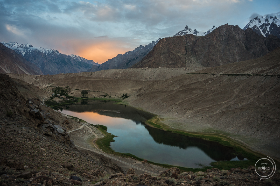 Pakistan co zobaczyć - Jezioro Borith